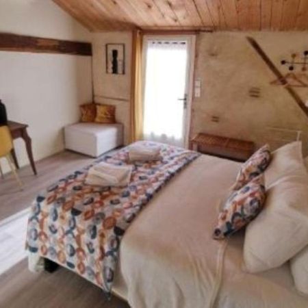 L'Esprit Du 24 Bed & Breakfast Rouffignac-de-Sigoules Ngoại thất bức ảnh